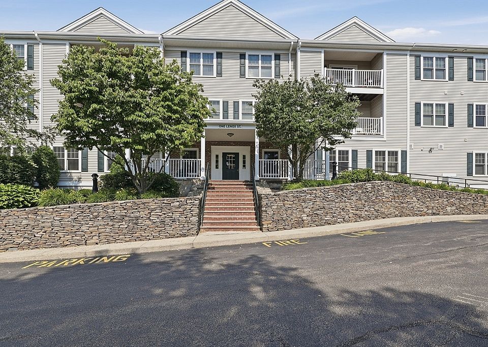 1st image of 1 Lenox St APT 304