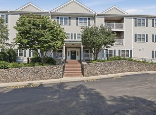 1 Lenox St APT 304, Norwood, MA 02062