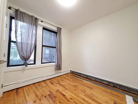 4th image of 577 Bergen Ave #23E