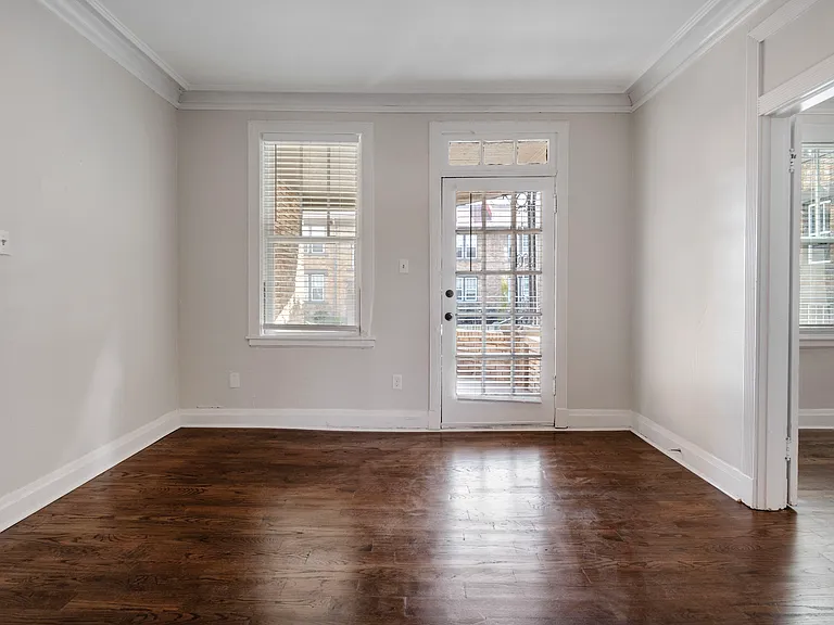 Park Terrace Apartments — Photo 7