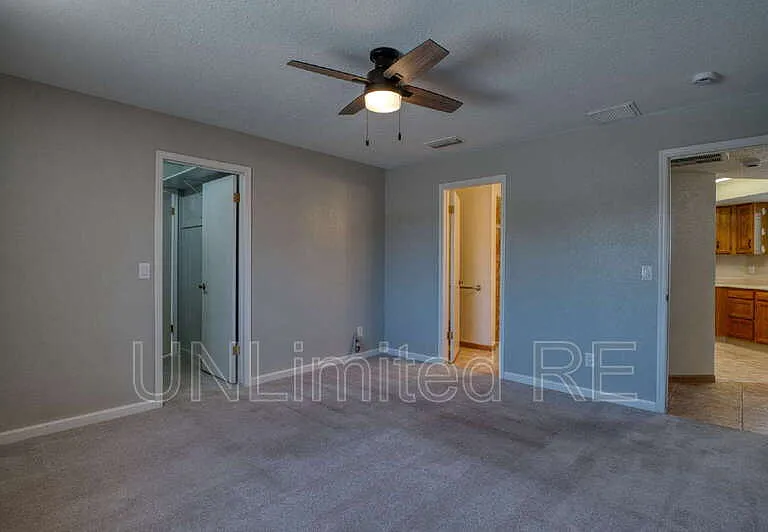 2512 Cisco Dr S — Photo 31