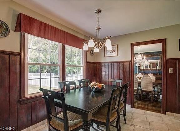 4th image of 6725 Gates Mills Blvd