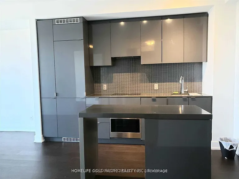 7 Grenville St #3406 — Photo 7