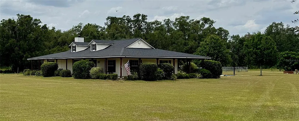 3 bed, 2.0 bath, 2134 sqft, $4,800 — Photo 1