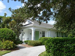 562 Meadow Sweet Cir, Osprey, FL 34229