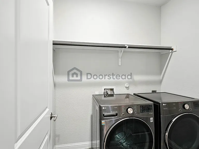 8207 Cottage Rose Dr — Photo 9