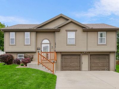 10915 N Skiles Ct, Kansas City, MO, 64157