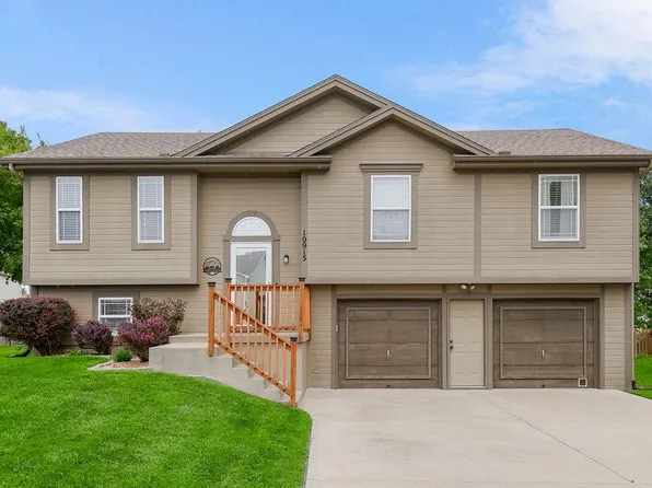 10915 N Skiles Ct, Kansas City, MO 64157