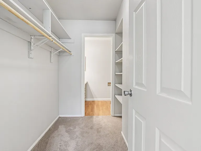 Castleton Manor Apartments — Photo 21