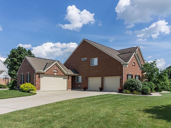 2nd image of 10866 Arcaro Ln