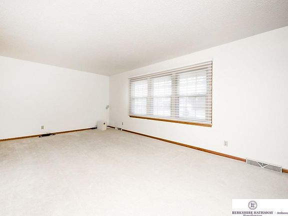5th image of 1417 N 126th St