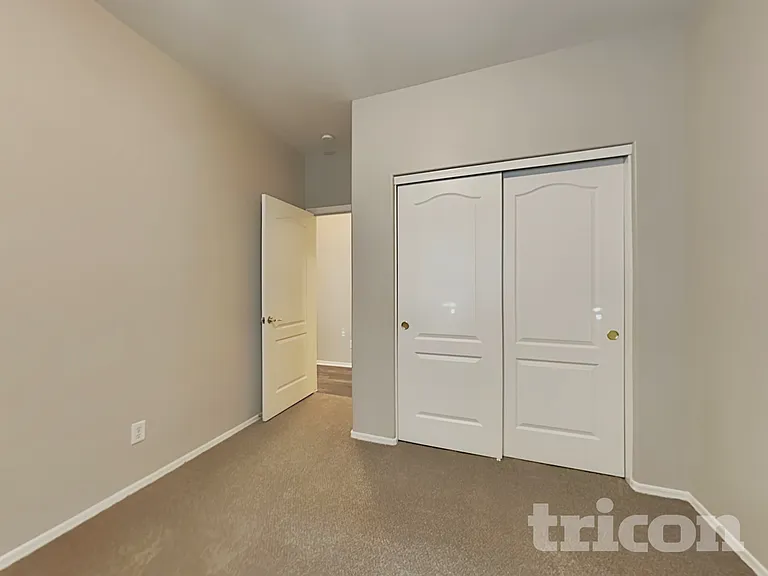 11717 W Jackson St — Photo 12