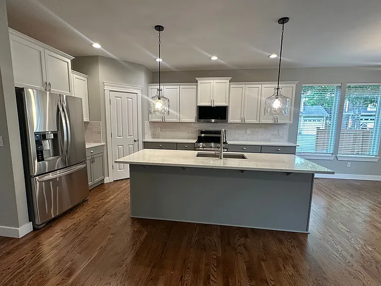 7758 McKinley Loop NE — Photo 9