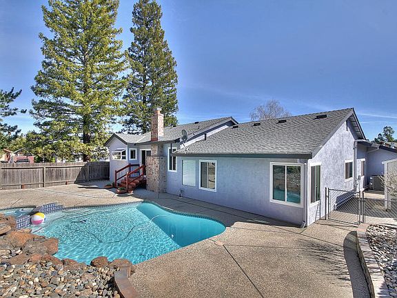 4th image of 1400 Lone Tree Ct