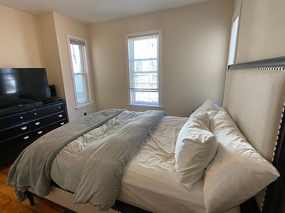 5th image of 23 Radcliffe Rd #1