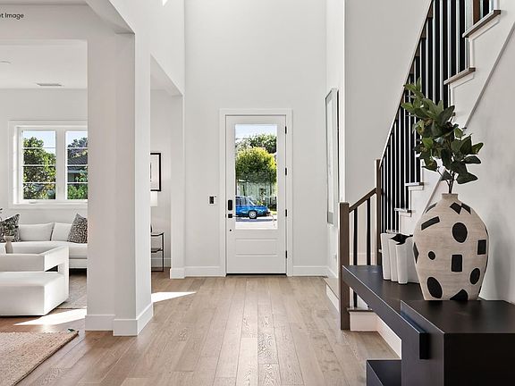 4th image of 1437 Gerhardt Ave