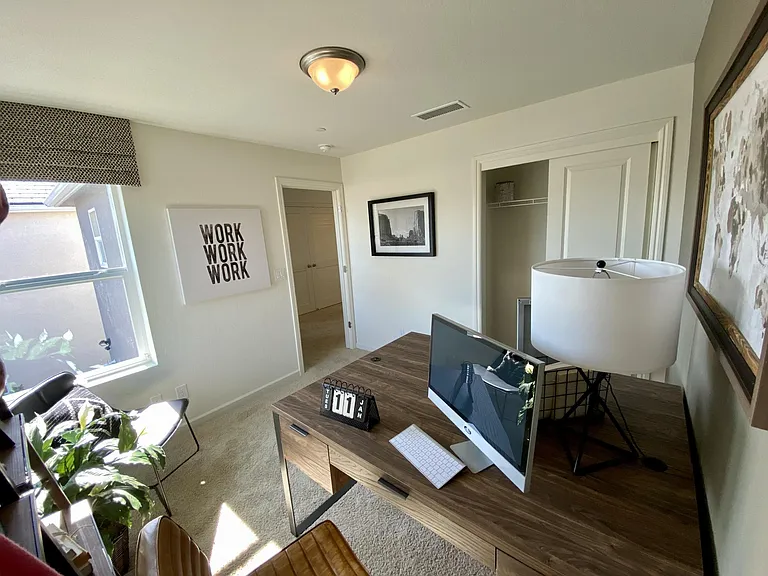 2052 N Rogers Ln — Photo 17
