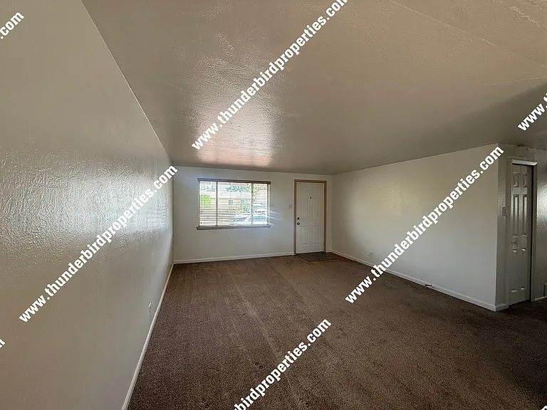 11004 McKnight Ave NE — Photo 3