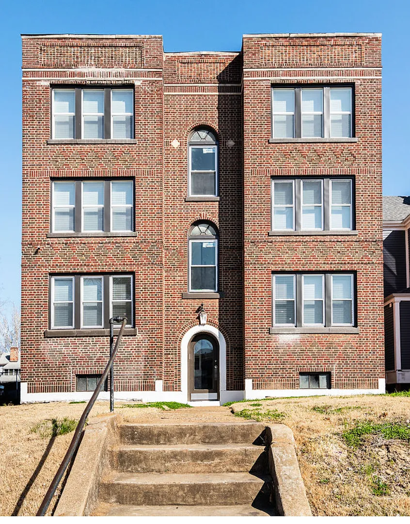 Building Photo - 6043 Clemens Ave