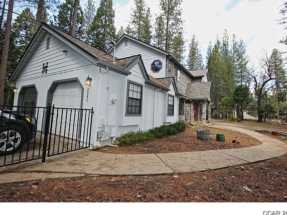 3rd image of 2086 Camanche Dr