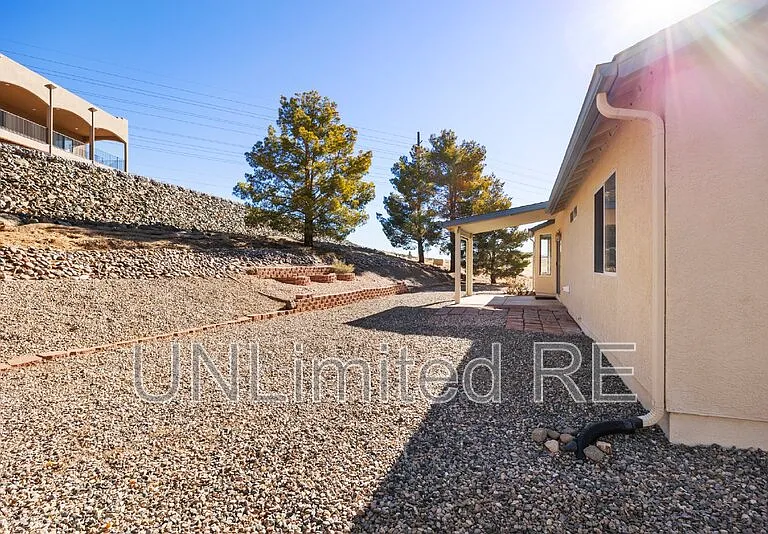 8960 E Volcano Dr — Photo 23