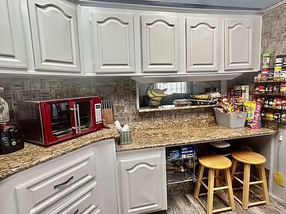5th image of 4609 Autumn Way