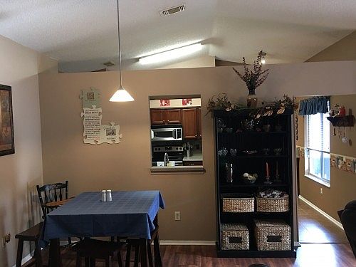 4th image of 1397 Trollman Ave