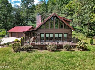 4961 Bogard Rd, Cosby, TN 37722