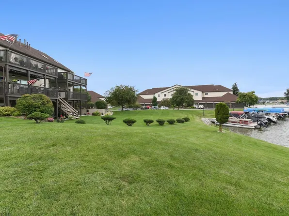 5050 Spinnaker Ln Unit C, Crown Point, IN 46307