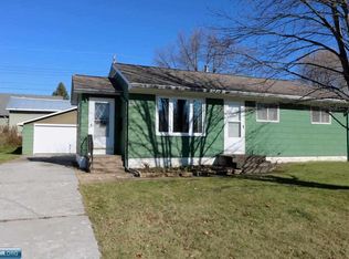 417 Coventry Rd, Hoyt Lakes, MN 55750