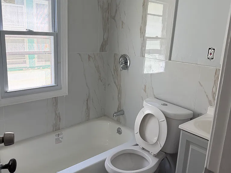 109 Newburgh Ave #2 — Photo 14