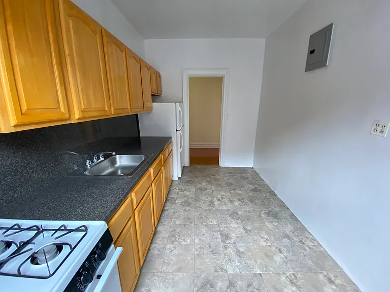 83-15 118th St #6H — Photo 7