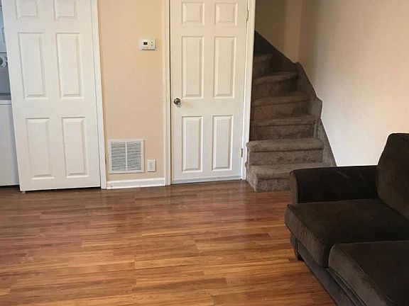 4th image of 2705 E Somerset St #1
