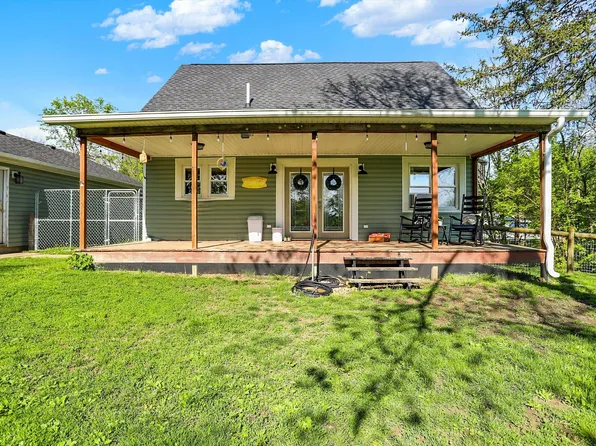 110 High St, Springport, IN 47386