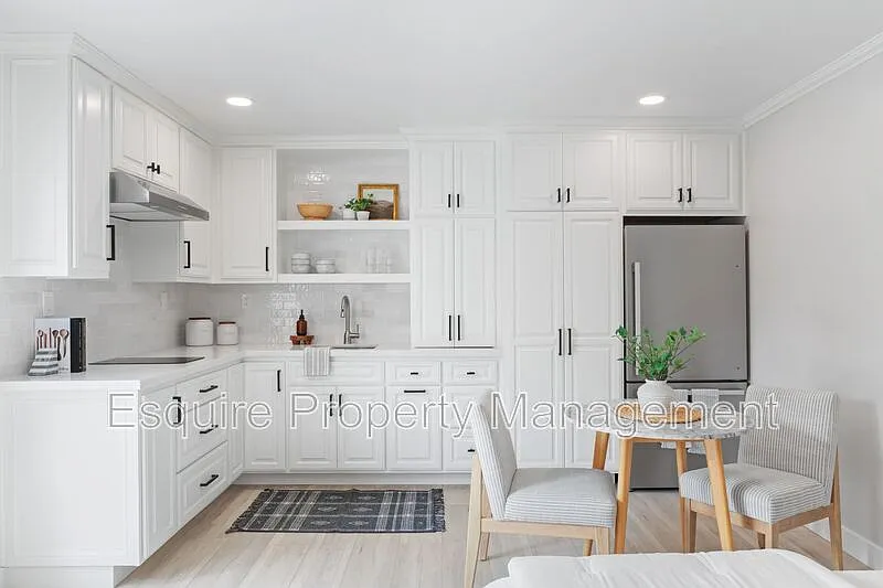 Studio, 1.0 bath, 438 sqft, $2,195 — Photo 4