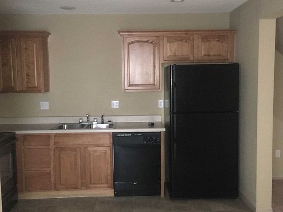 3rd image of 4544 Willow Ave