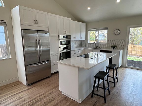 3rd image of 8367 Chancellor Dr
