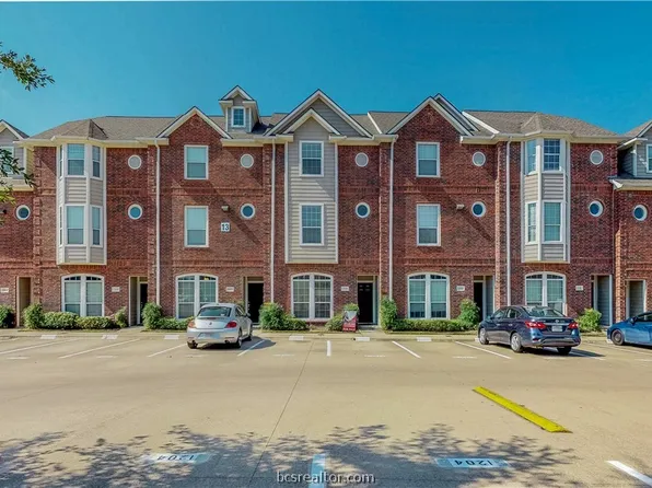 305 Holleman Dr #1306, College Station, TX 77840