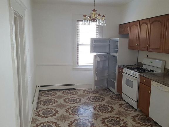 2nd image of 177 Banta Ave