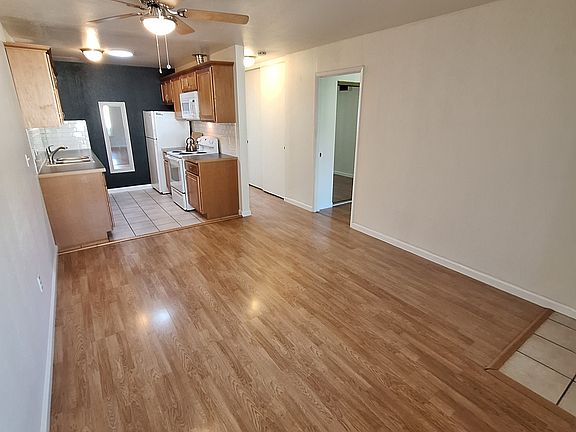 2nd image of 4424 Illinois St #B