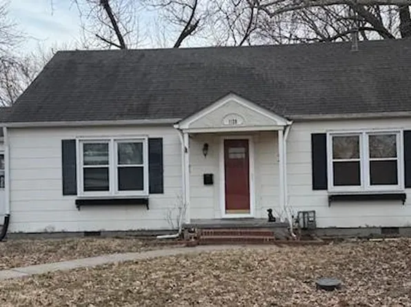 1128 W 7th St, Ottawa, KS 66067