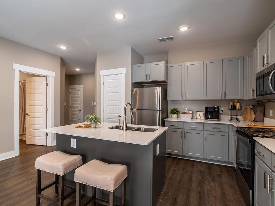 1st image of 1006 Beaty Blvd #B108