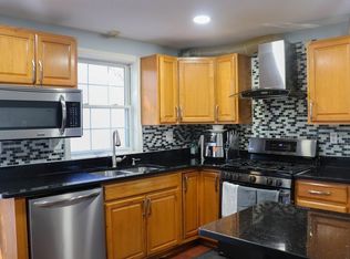 101 Sparks St #1, Lowell, MA 01854