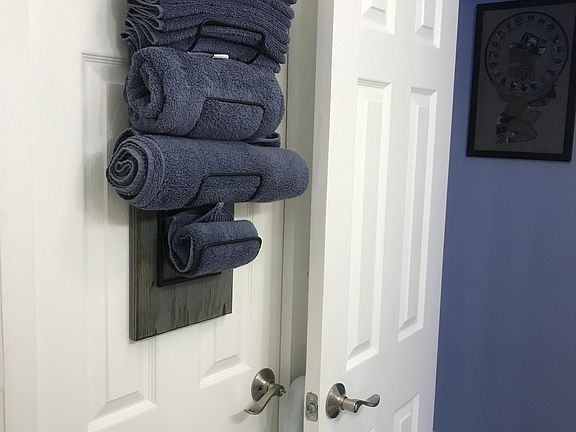 3rd image of 4600 Duke St Suite 307