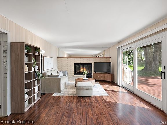 5th image of 6609 E Knollwood Cir