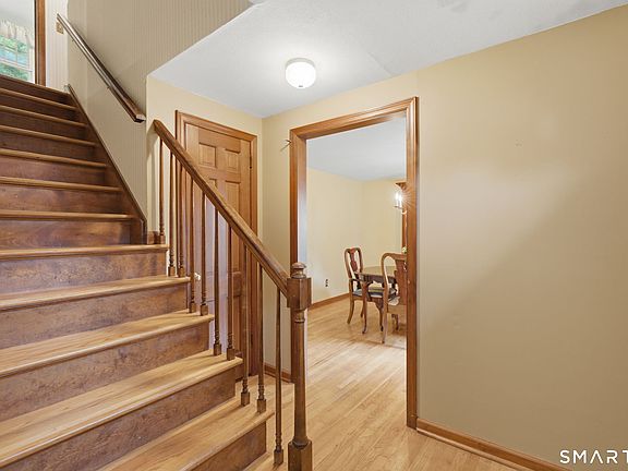 5th image of 109 Warner Road