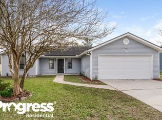 587 Radnor Ln, Jacksonville, FL 32221