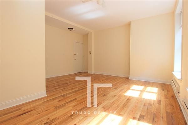 1st image of 428 W Belden Ave #428TEN