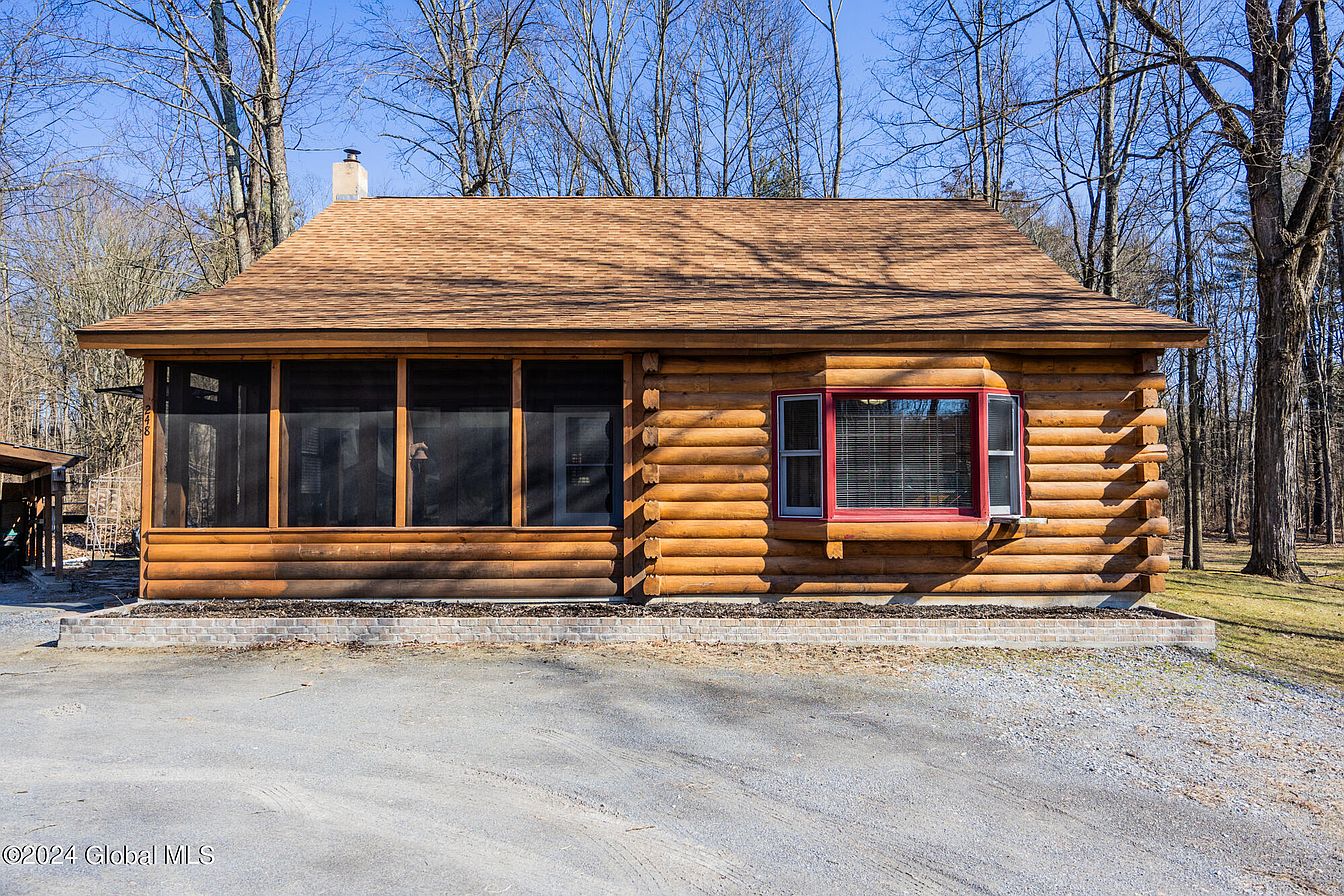 1st image of 248 Fort Edward Road