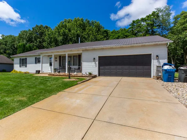 10421 Pleasant Valley Ct, Osceola, IN 46561